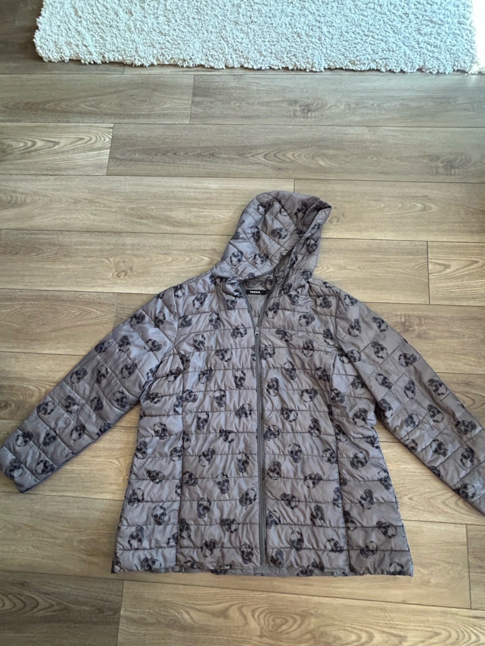 Torrid Skull Print Quilted Puffer Jacket Hooded Size 1X Taupe Gothic